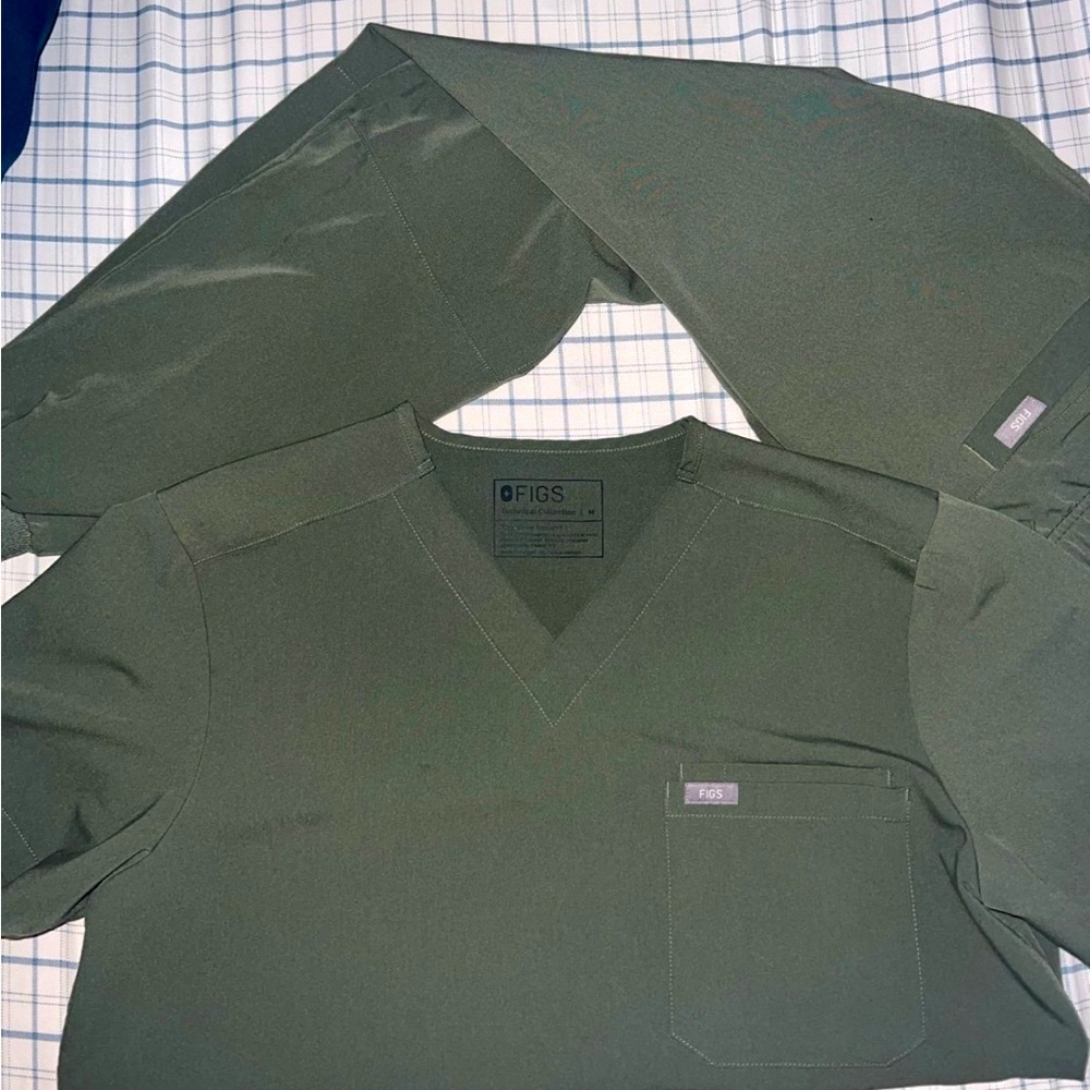 This is good normal condition medium size men